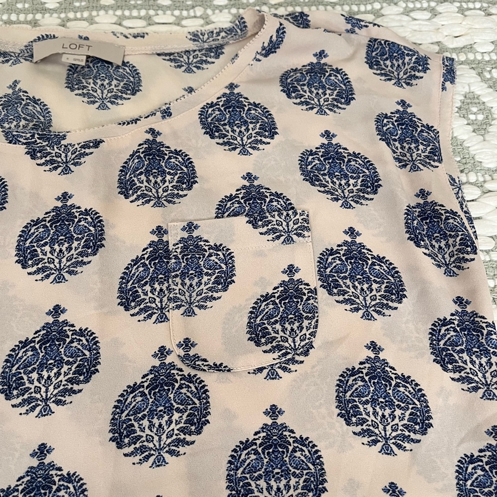 LOFT | Blue Patterned Blouse (S) - Picture 5 of 7
